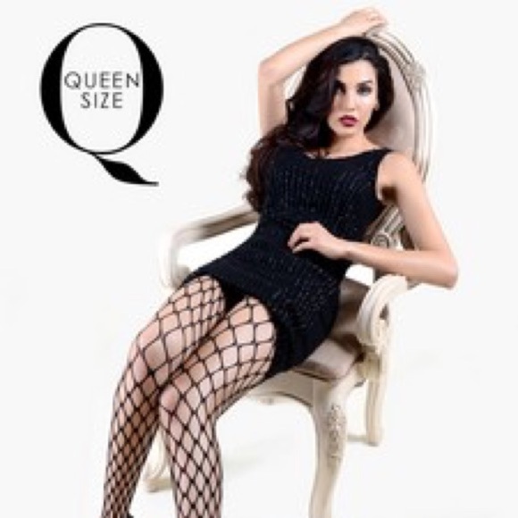 Killer Legs Queen size Fishnet Pantyhose - Picture 1 of 3